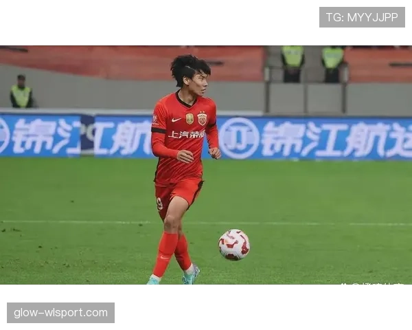 上海海港近期阵容磨合与防守稳定,需通过关键场次表现检验争冠竞争力 上海海港近期阵容磨合与防守稳定,需通过关键场次表现检验争冠竞争力