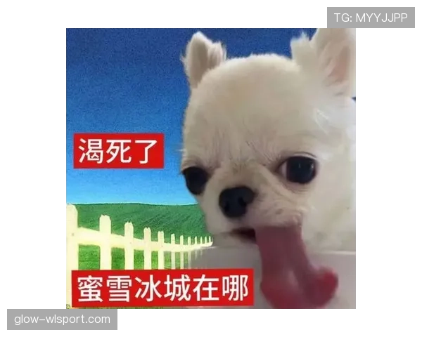 邹市明戴着金表拎菜篮，隔壁阿姨懵掉的表情太带感